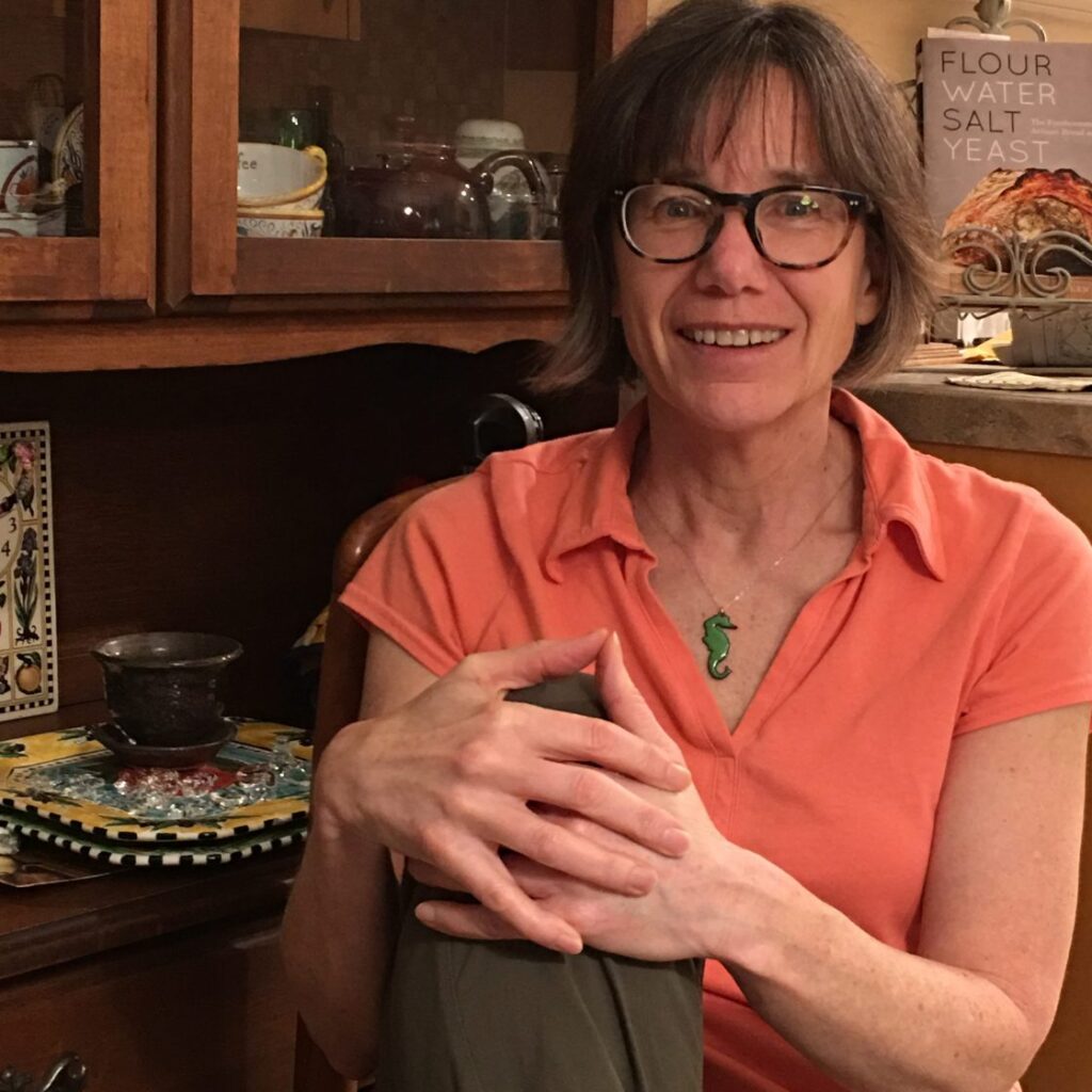 Julie Peyton headshot